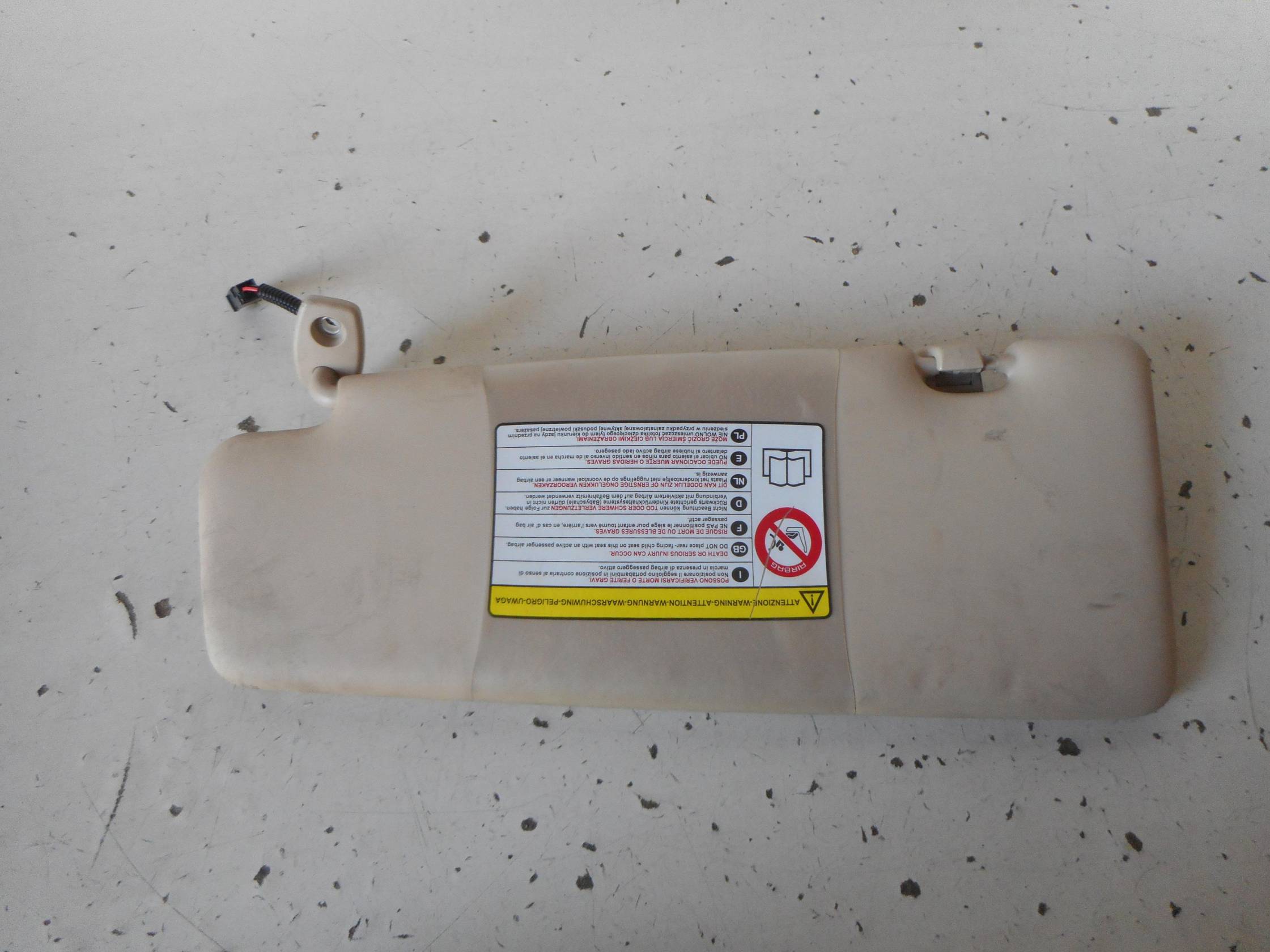 Aletta parasole parabrezza dx.